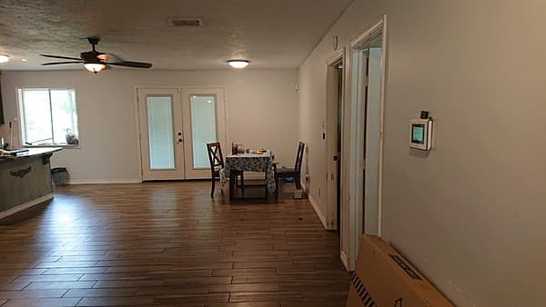 梨城房间分租 包水电网 55O一个月