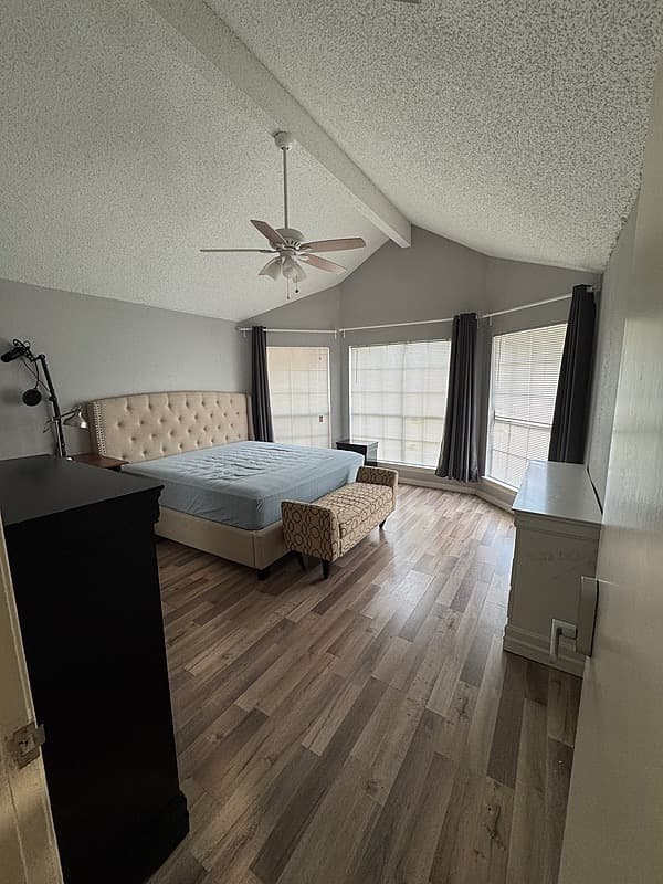 休斯顿Westheimer区域 主卧出租】拎包入住|独立卫浴+步入式衣帽间|安静安全社区