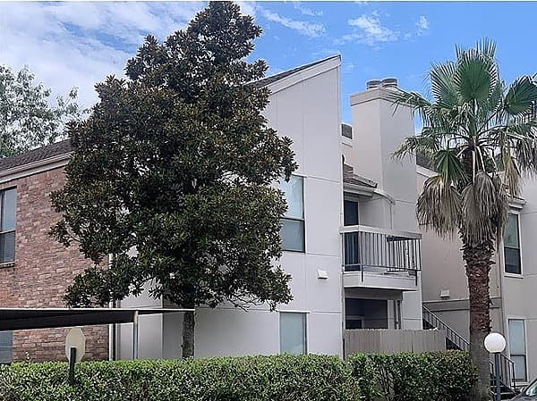 医学中心 7900 N Stadium. 2b1b/1b1b 招租